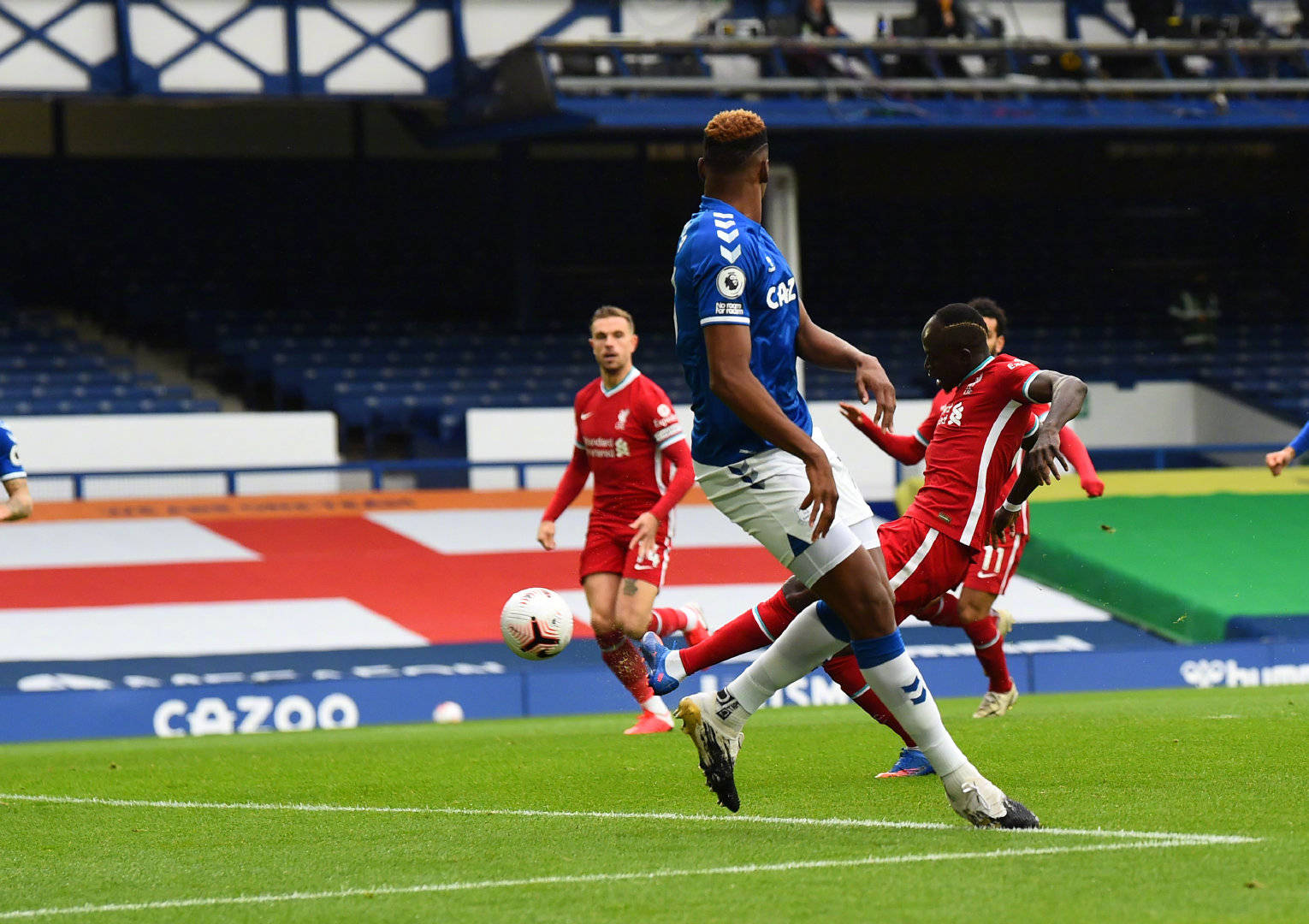 拥挤的利物 拥挤的利物